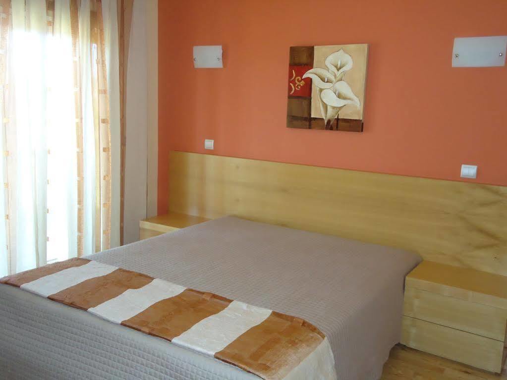Hotel Encostas De Nantes ชาเวส ภายนอก รูปภาพ