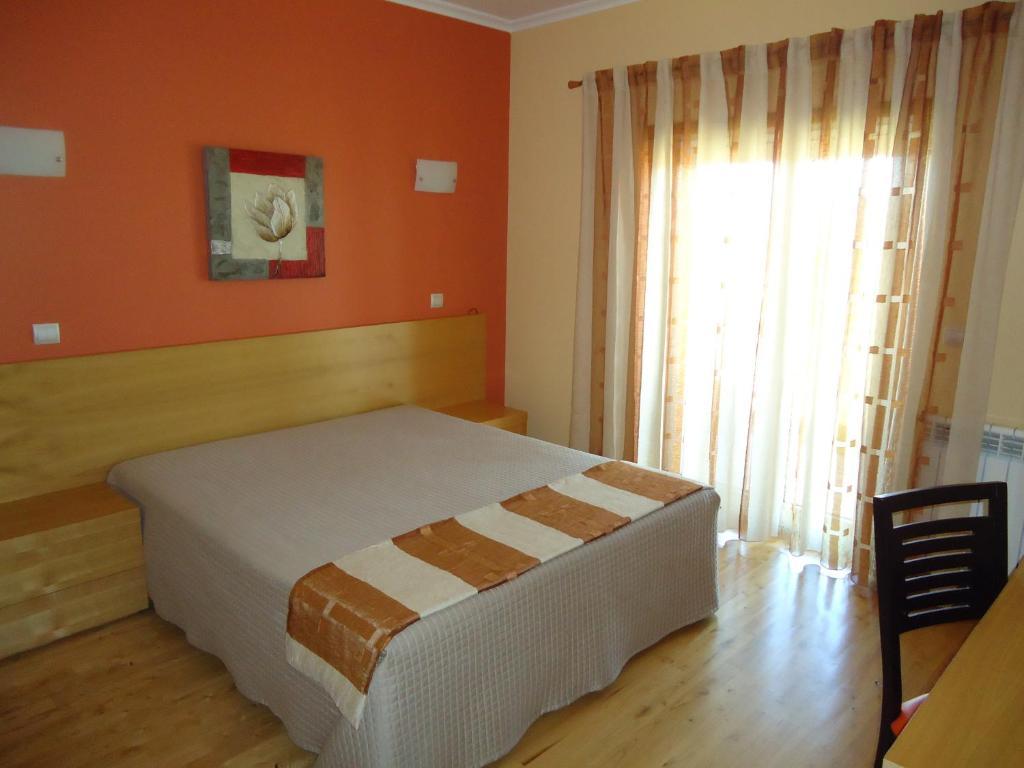 Hotel Encostas De Nantes ชาเวส ภายนอก รูปภาพ