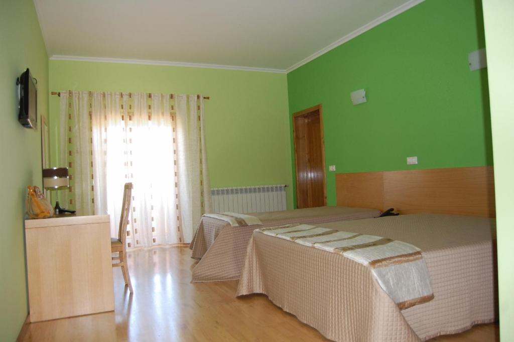 Hotel Encostas De Nantes ชาเวส ภายนอก รูปภาพ